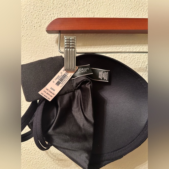 Black Victoria’s Secret multiway strapless bra NWT 32DD small snag - Picture 7 of 8